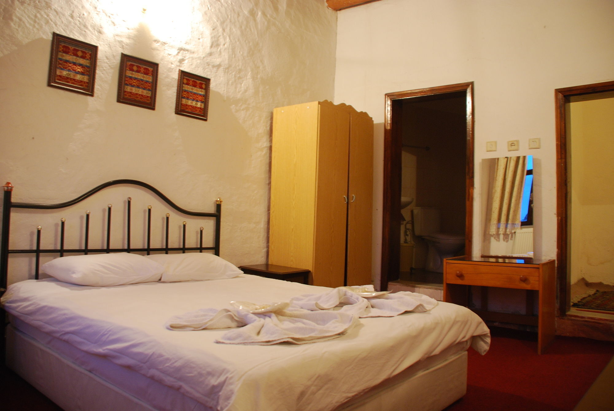 Yasin'S Place Backpackers Cave Hostel Göreme Luaran gambar
