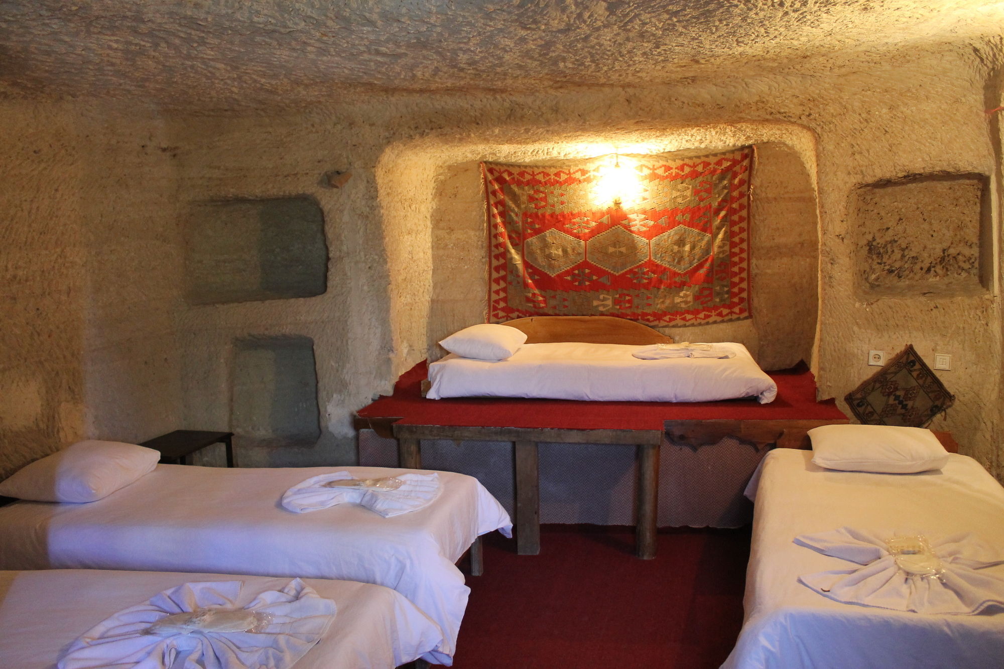 Yasin'S Place Backpackers Cave Hostel Göreme Luaran gambar